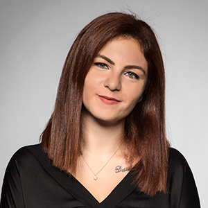 Büşra Evin